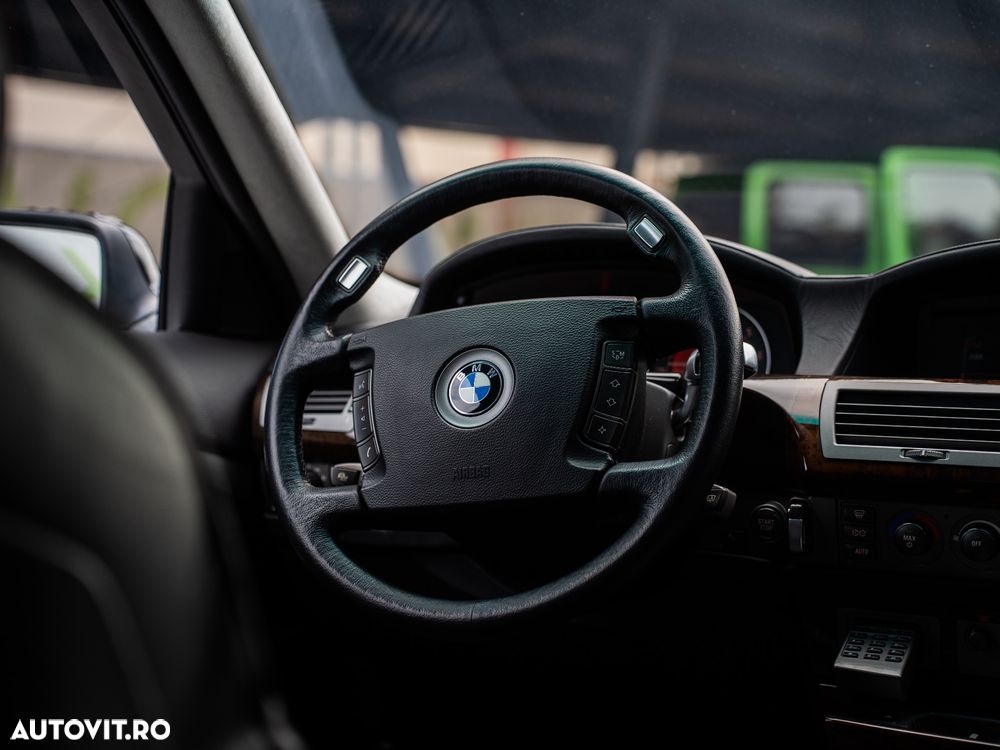 BMW Seria 7 760Li A - 25