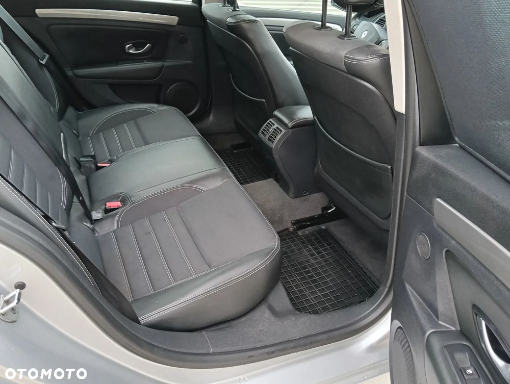 Renault Laguna 2.0 DCi Authentique - 19