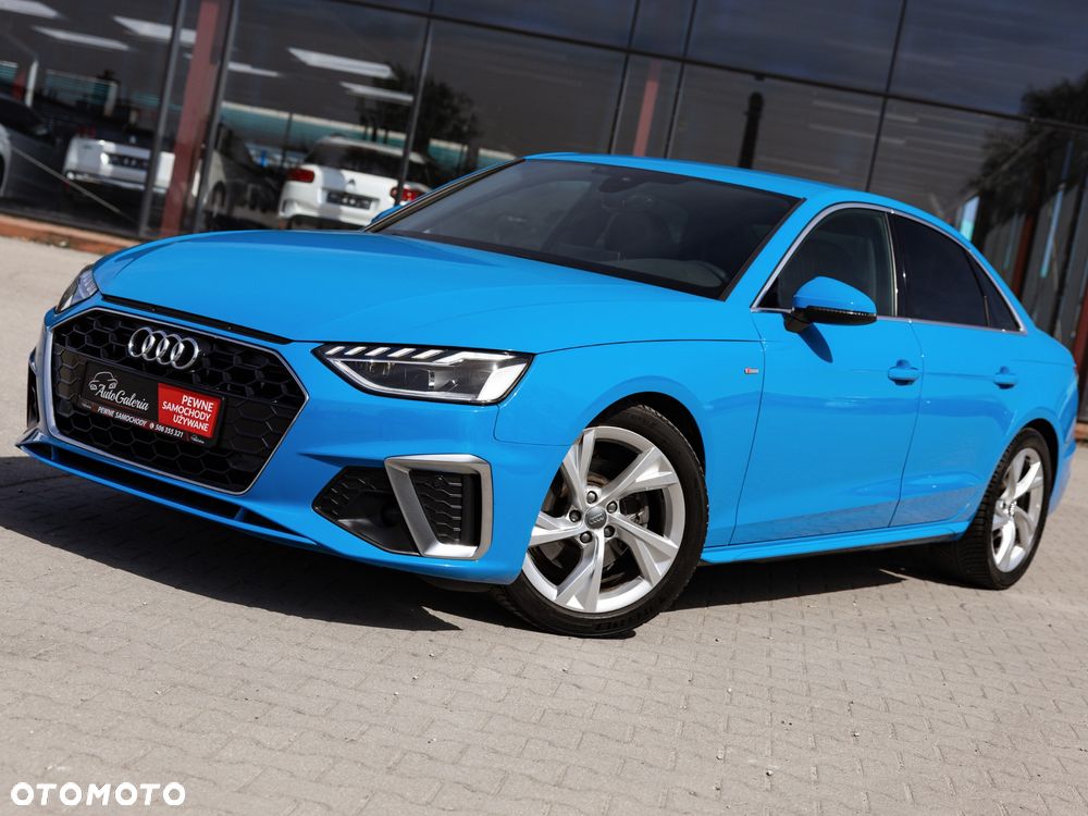 Audi A4 - 1
