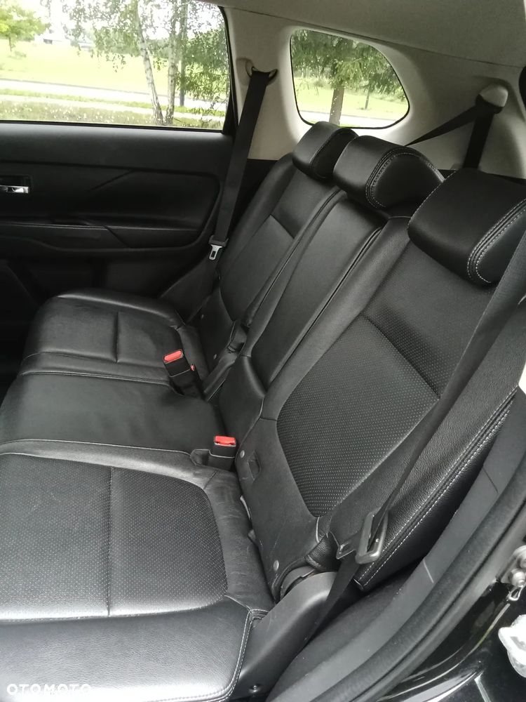 Mitsubishi Outlander 2.2 DI-D 4WD Intense - 9