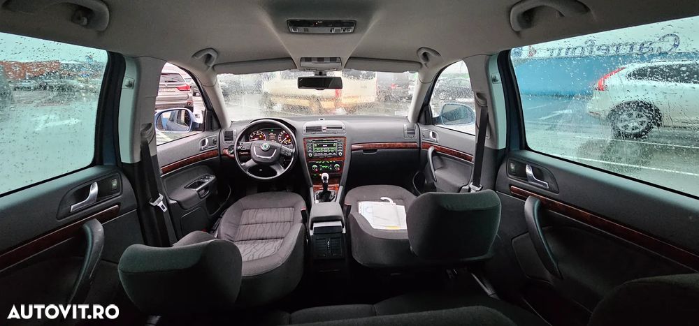 Skoda Octavia 1.2 TSI AMBITION - 8