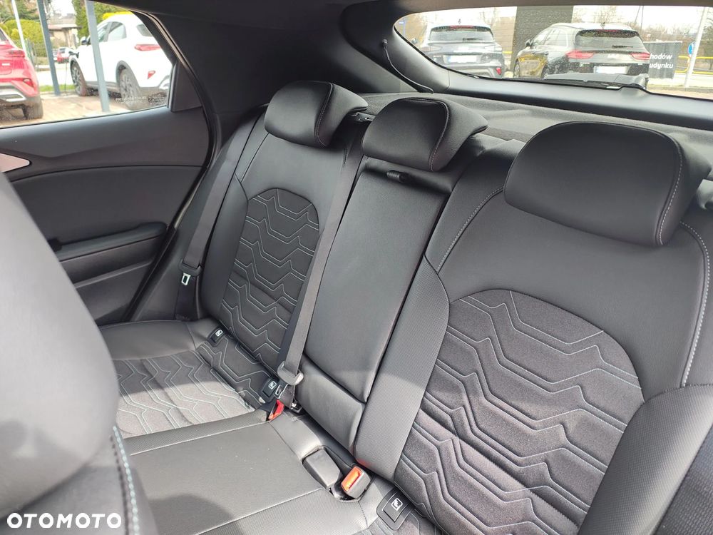 Kia XCeed 1.6 T-GDI Tribute DCT - 13