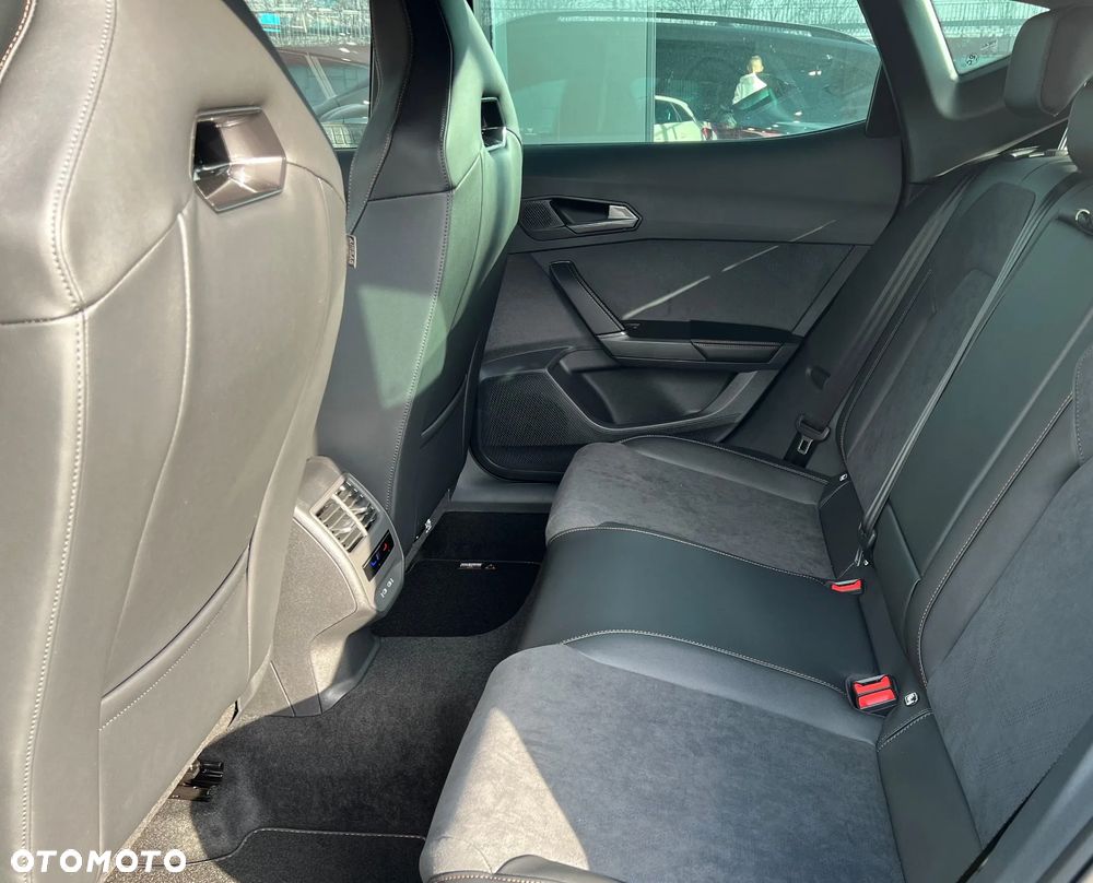 Cupra Formentor 1.5 eTSI mHEV DSG - 10