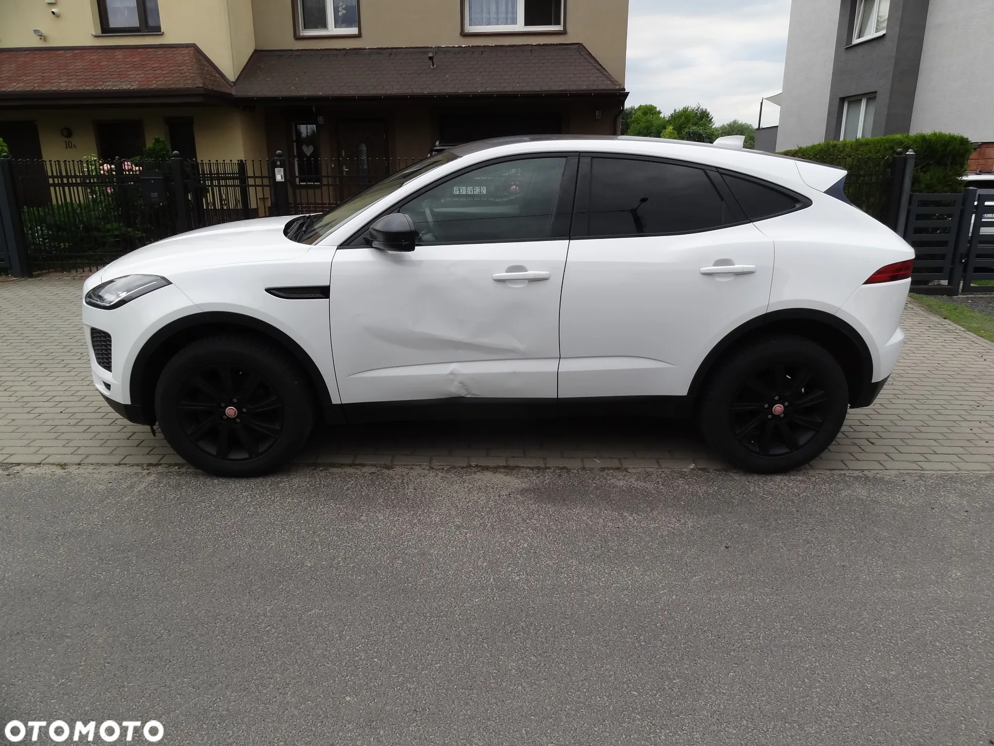 Jaguar E-Pace - 12