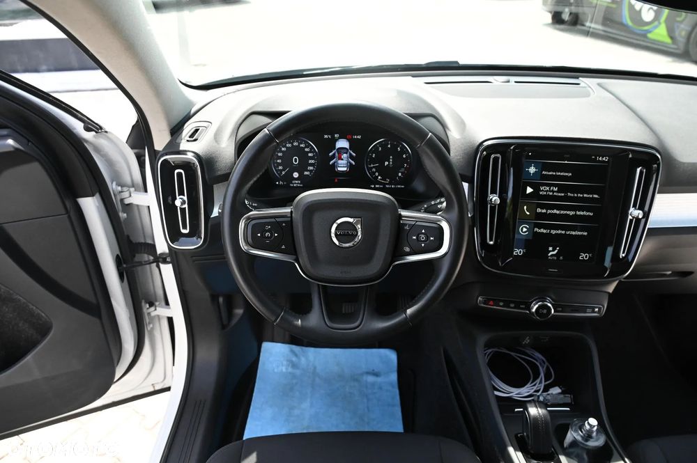 Volvo XC 40 T3 Momentum Core - 19