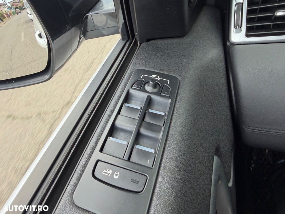 Land Rover Discovery Sport 2.0 l TD4 HSE Luxury Aut. - 31