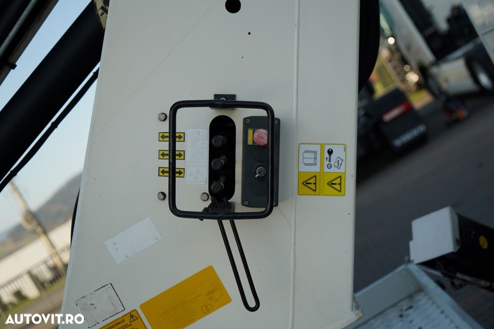 Nissan CABSTAR / ELEVATOR DE 20 DE METRI / GSR E200TE4 / DUBLU / CAPACITATE DE RIDICARE - 200 kg / 4 STABILIZATOARE / - 23