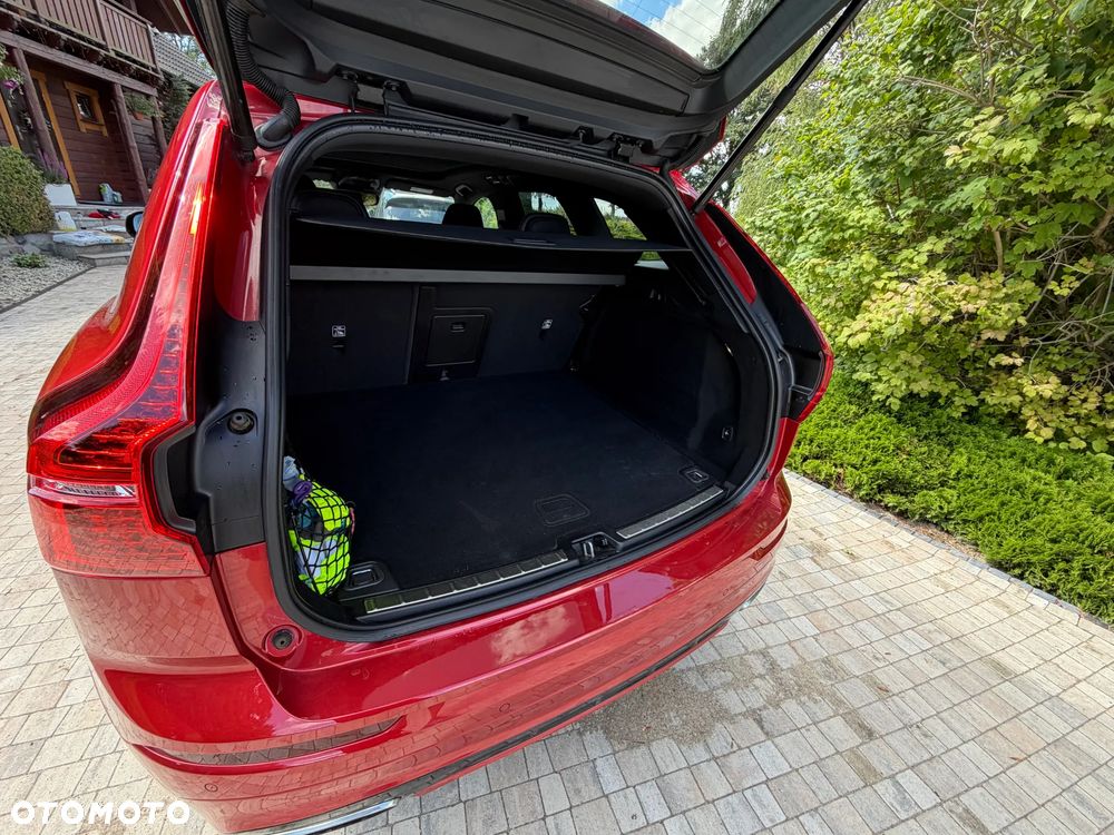 Volvo XC 60 B4 D AWD R-Design - 5