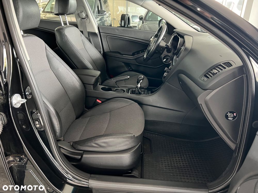 Kia Optima 2.0 L - 40