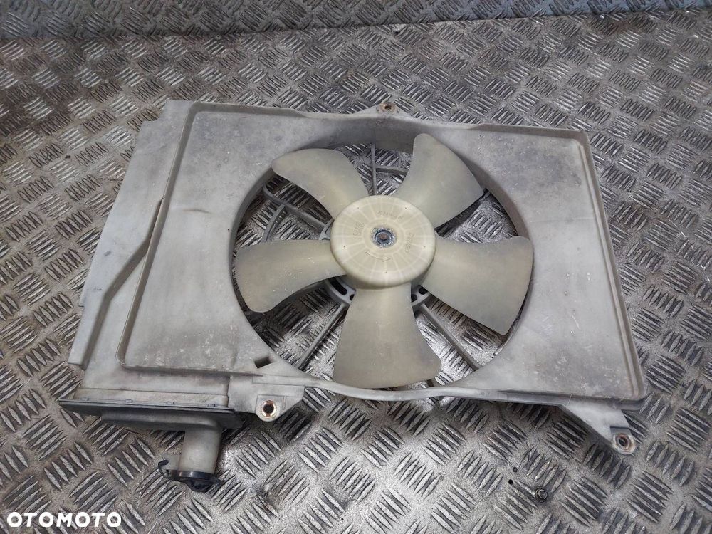 WENTYLATOR CHŁODNICY WODY TOYOTA YARIS I 1.3 16V 16363-23020 - 3