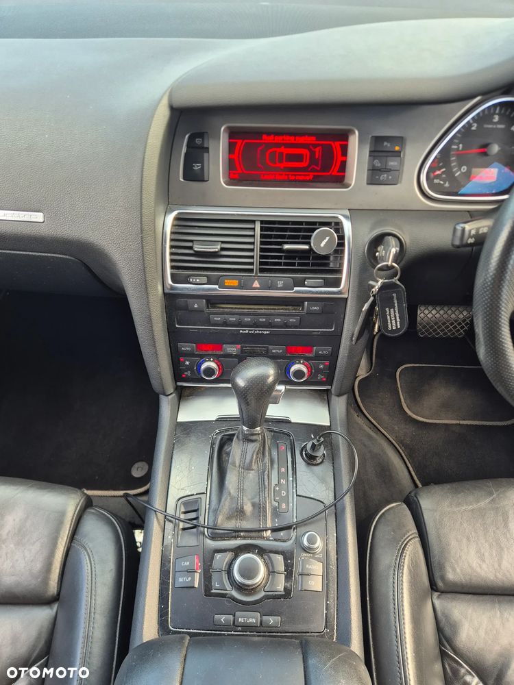 Audi Q7 - 25