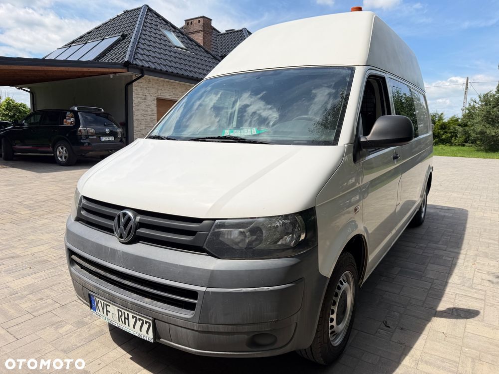 Volkswagen Transporter - 2