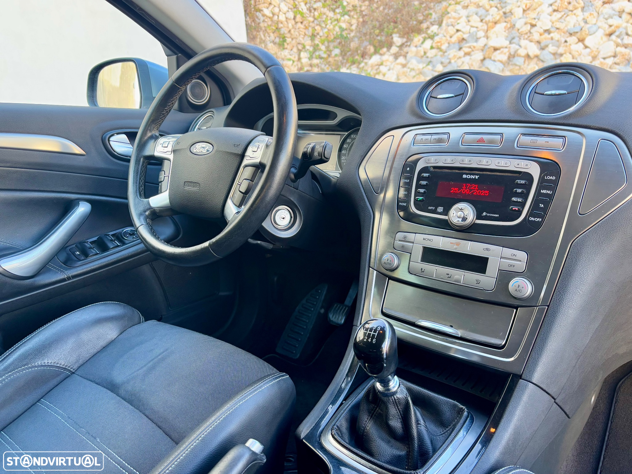 Ford Mondeo SW 2.0 TDCi Titanium - 26