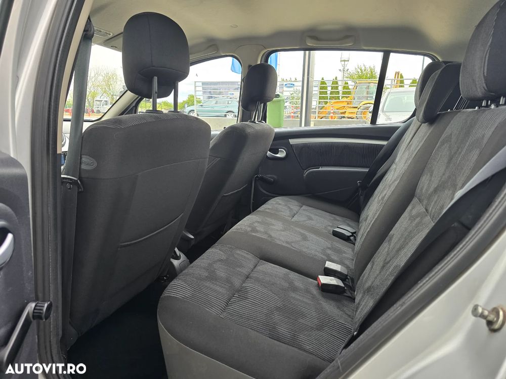 Dacia Sandero 1.2 16V 75 Laureate - 14
