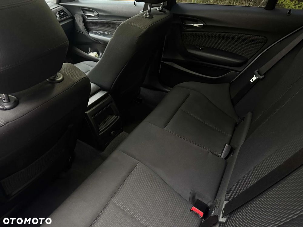 BMW Seria 1 114d - 26