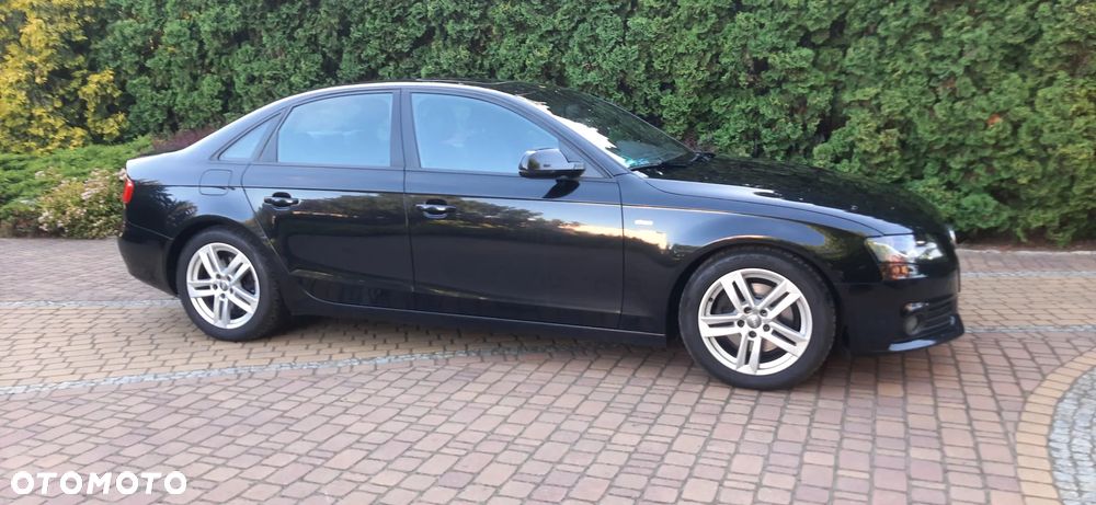 Audi A4 Limousine - 12