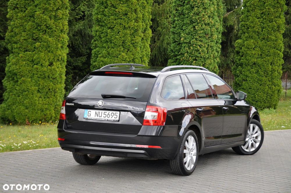 Skoda Octavia 2.0 TDI Elegance DSG - 6