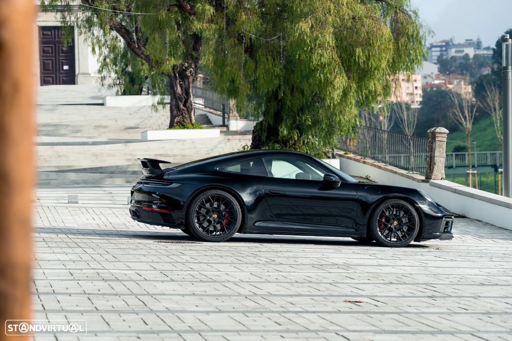 Porsche 911 (992) Carrera GTS PDK - 3