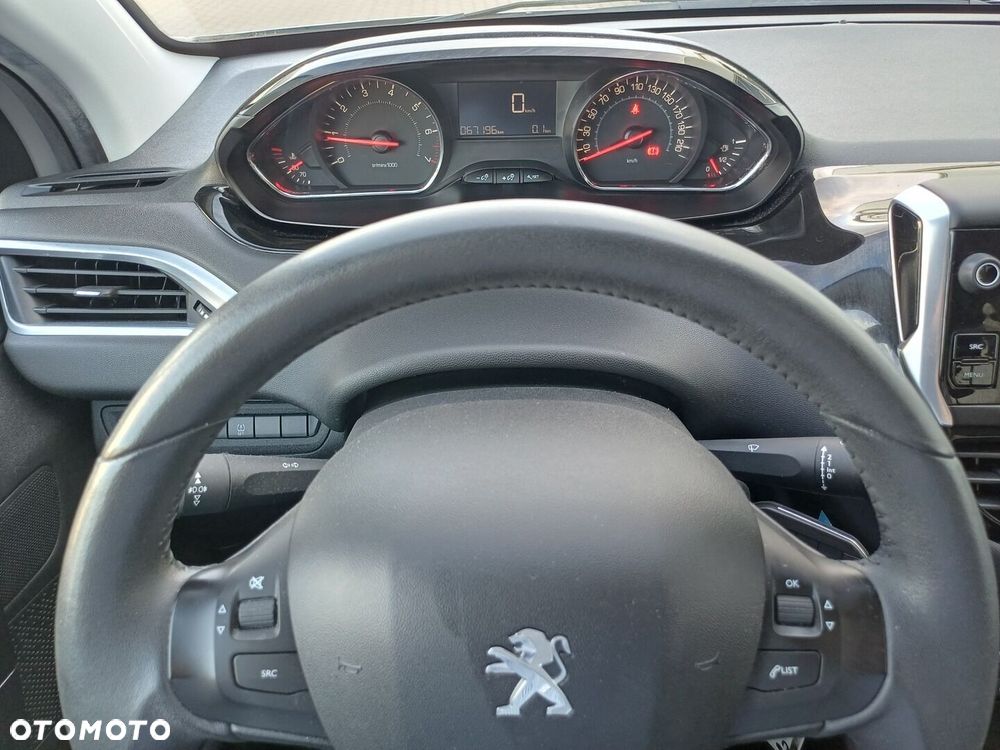 Peugeot 208 1.2 PureTech Style - 19