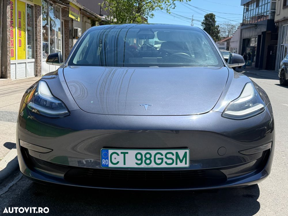 Tesla Model 3 - 11