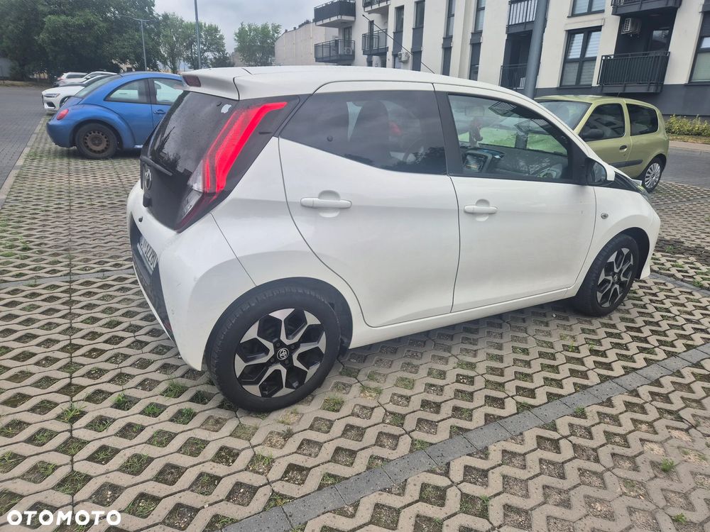 Toyota Aygo 1.0 VVT-i Color Edition - 2