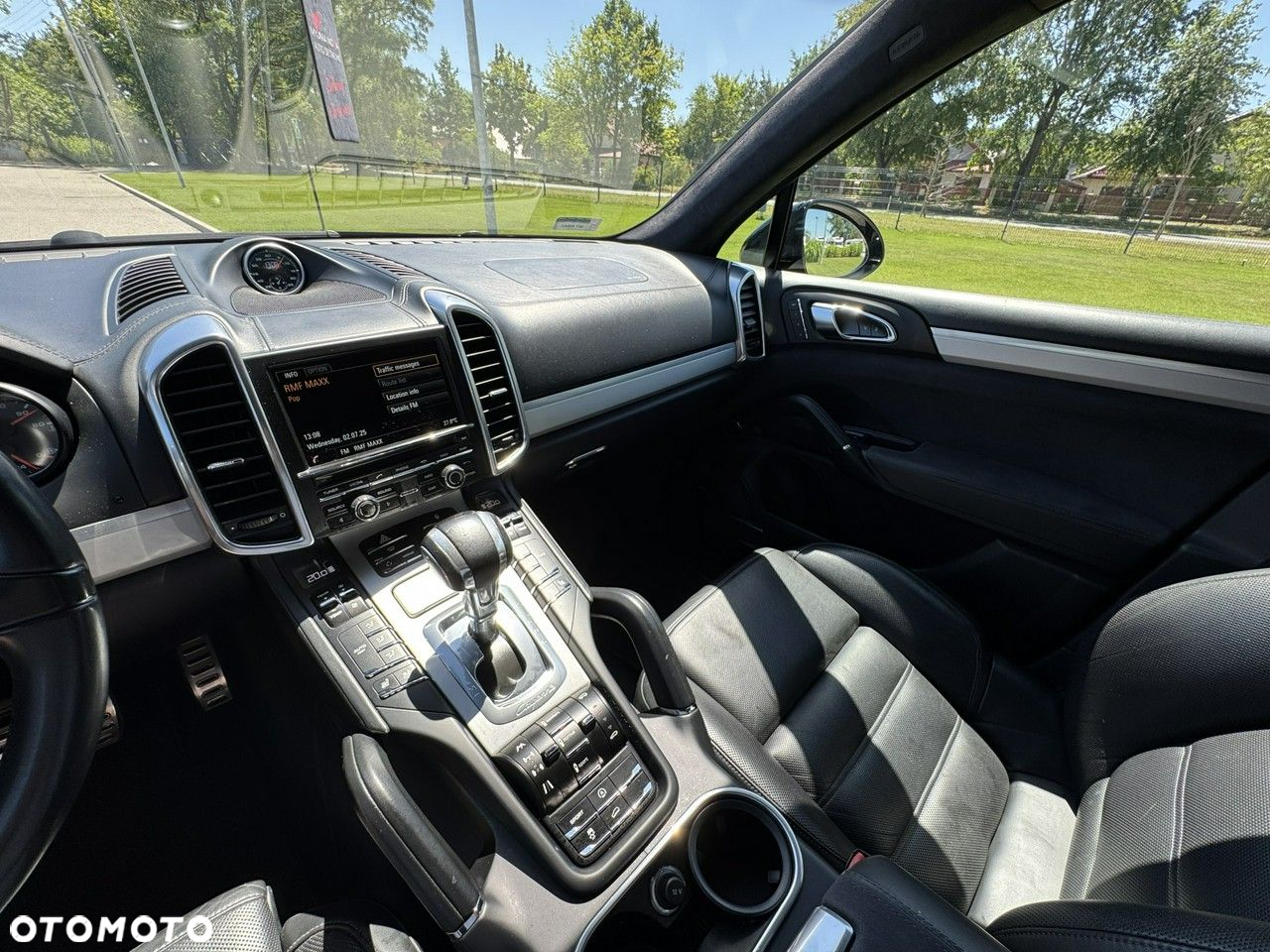 Porsche Cayenne - 17