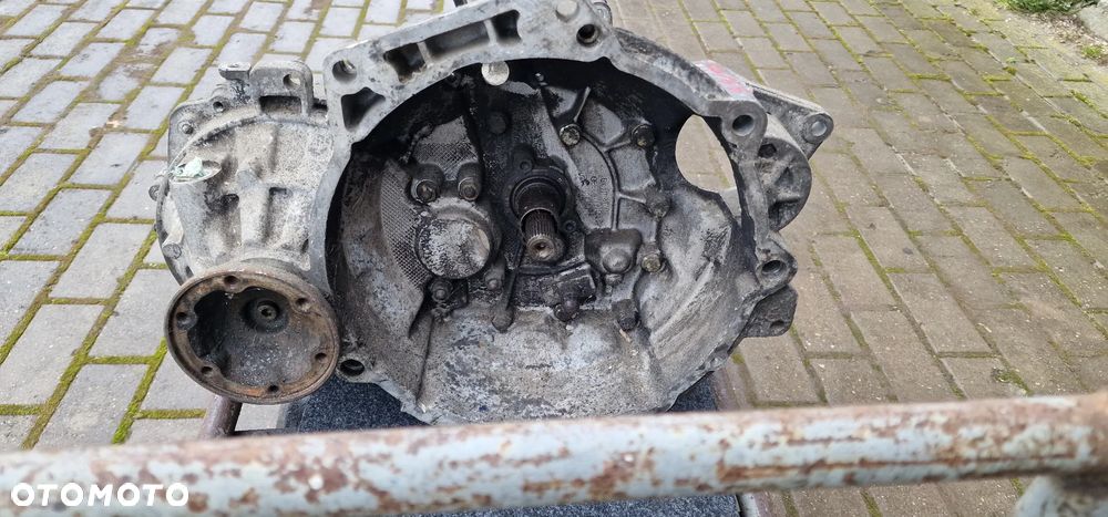 SKRZYNIA BIEGÓW VW PASSAT B4 1.9TDI - 2