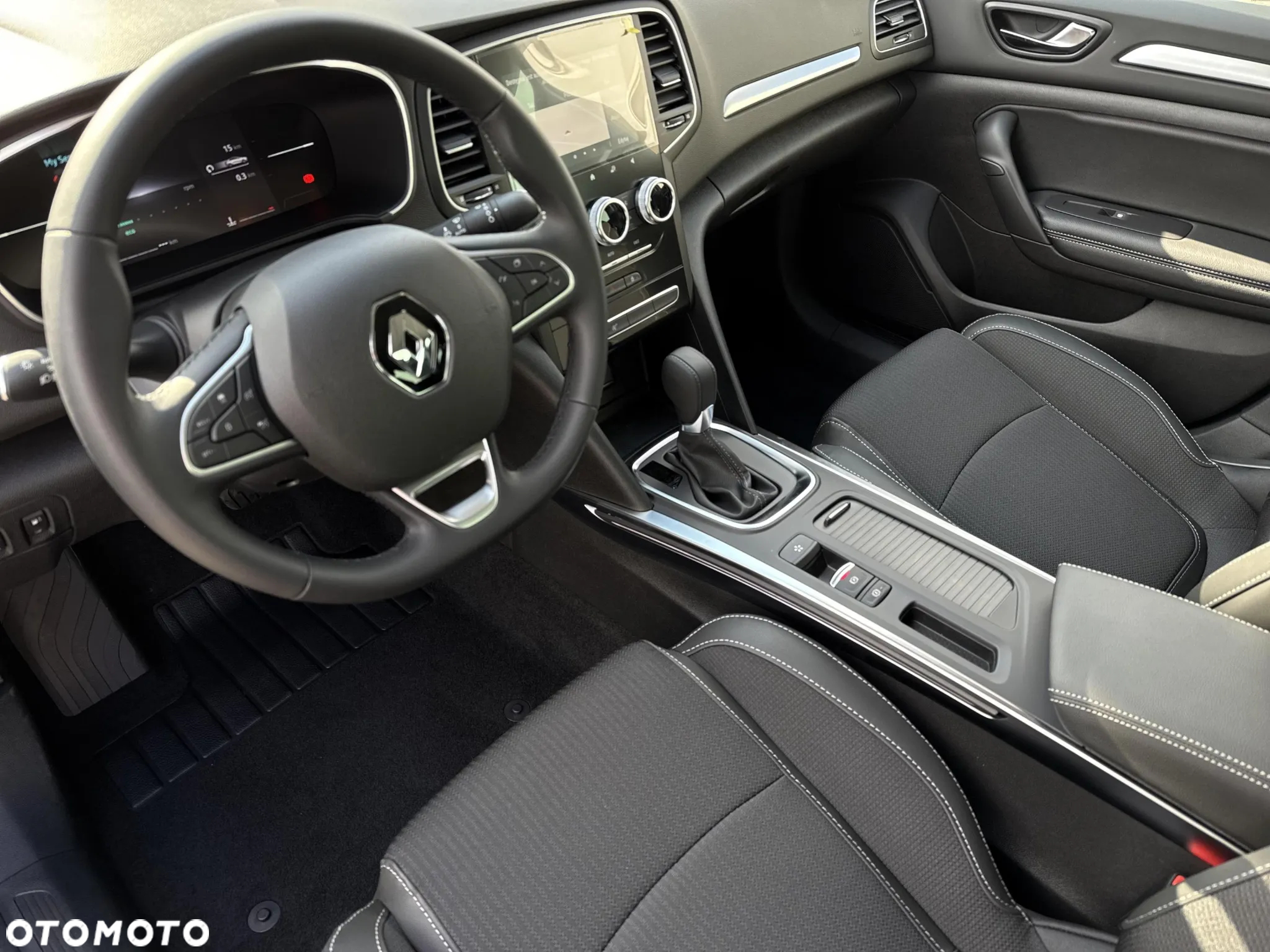 Renault Megane 1.3 TCe FAP Techno EDC - 9