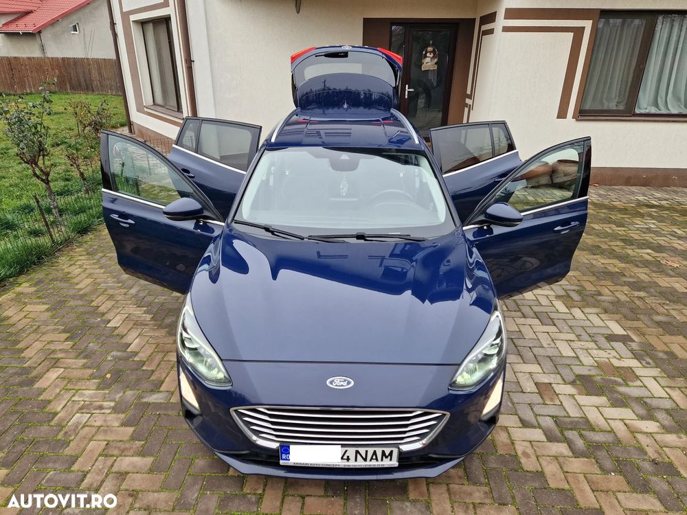 Ford Focus 2.0 EcoBlue Titanium Business - 37