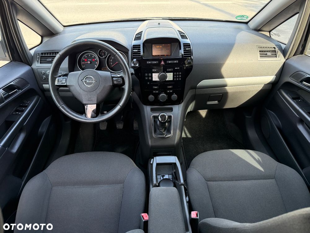 Opel Zafira 1.8 Cosmo - 20