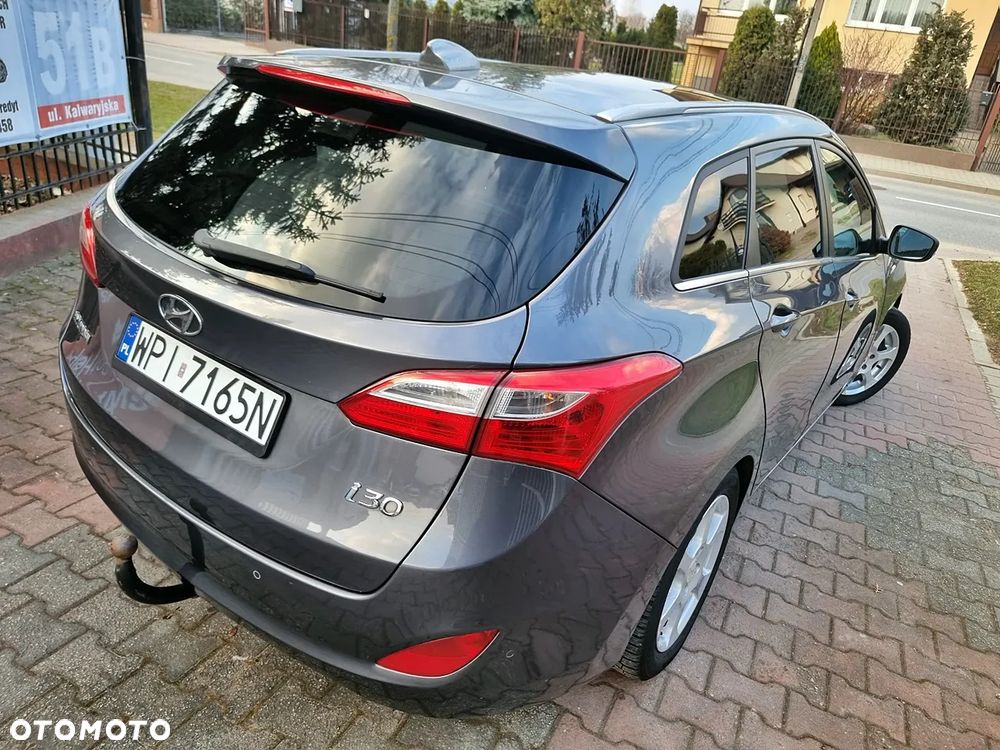 Hyundai i30 blue Kombi 1.6 GDi Style - 19