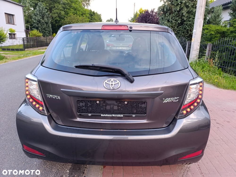 Toyota Yaris 1.33 Dynamic - 29