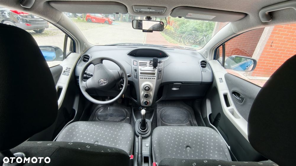 Toyota Yaris - 6