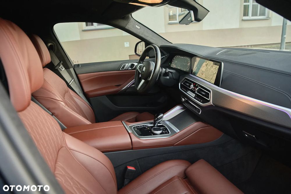BMW X6 M50i - 26