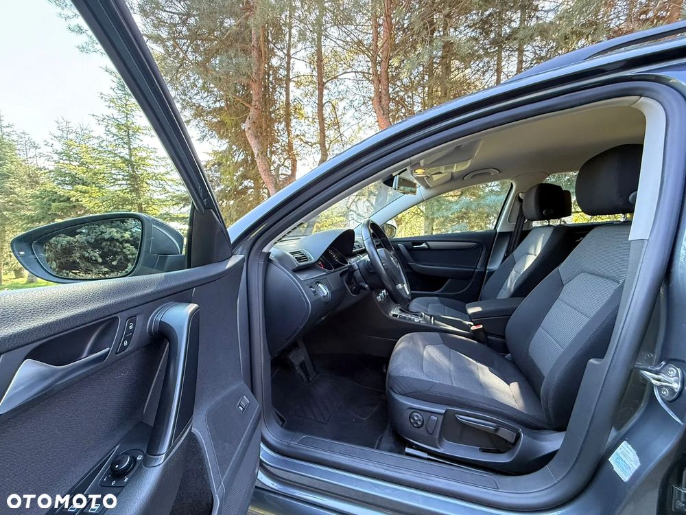 Volkswagen Passat 2.0 TDI Highline DSG - 14