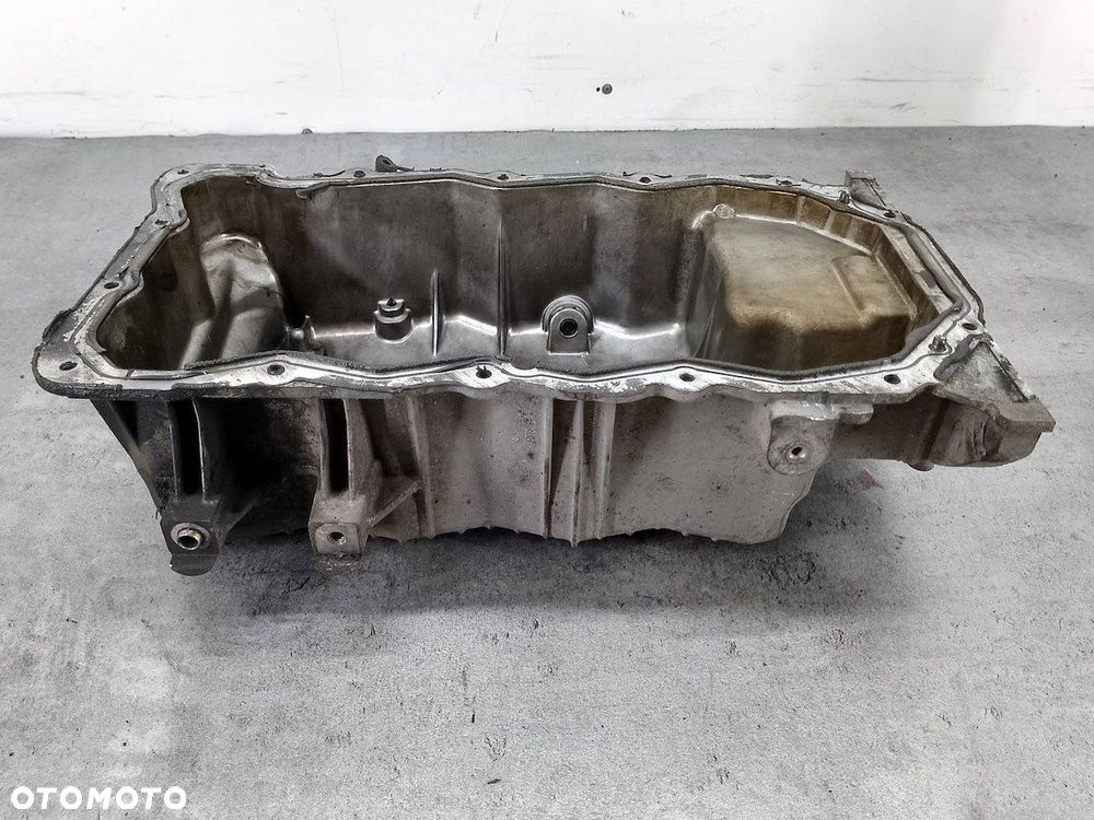 MISKA OLEJOWA KIA CARENS III 2.0 CRDI - 2