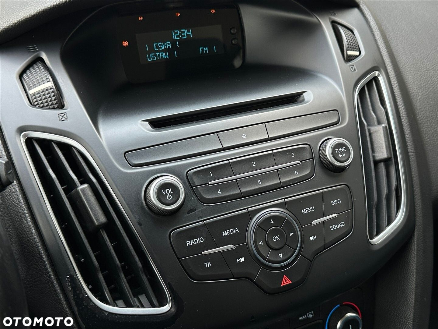 Ford Focus 1.6 Trend - 21