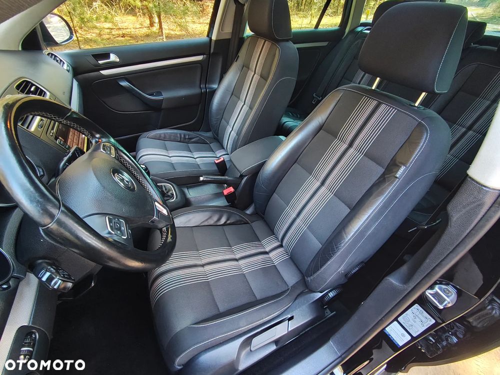 Volkswagen Golf 2.0 TDI DPF MATCH - 33