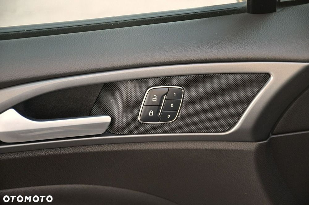 Ford Mondeo - 14