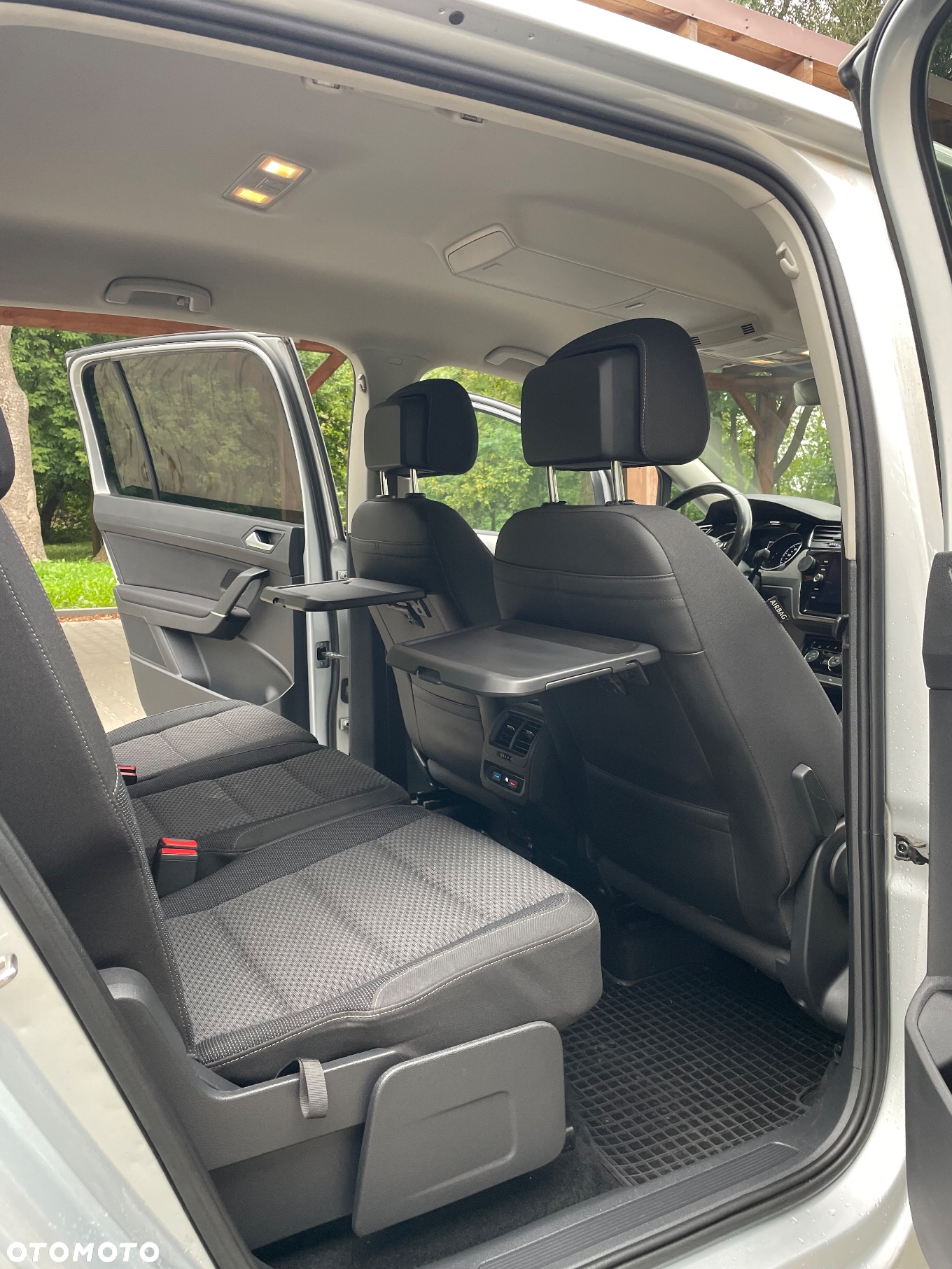 Volkswagen Touran 1.6 TDI SCR (BlueMotion Technology) DSG Comfortline - 17