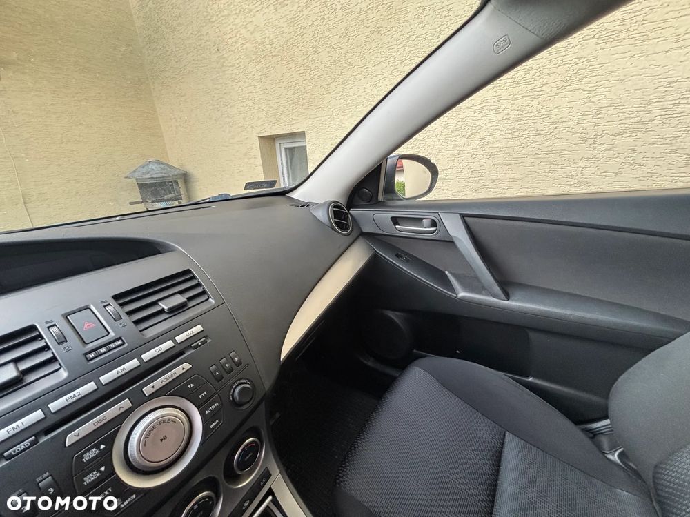Mazda 3 1.6 CD Exclusive + - 3