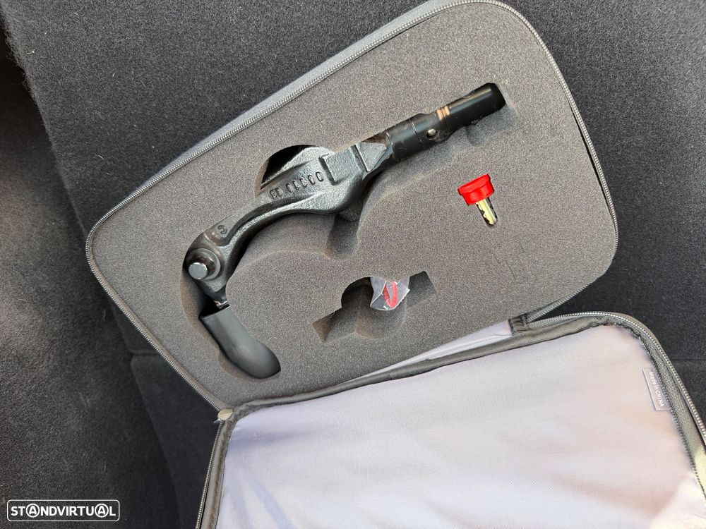 Tesla Model Y Performance Tração Integral - 8