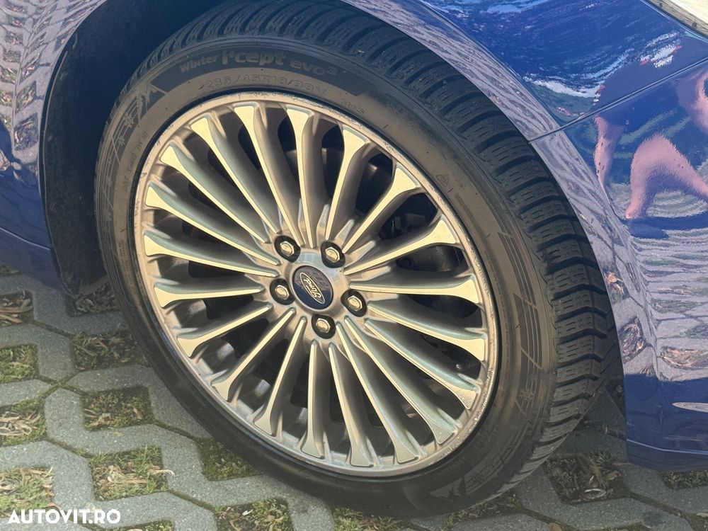 Ford Mondeo 2.0 TDCI PowerShift Titanium - 32