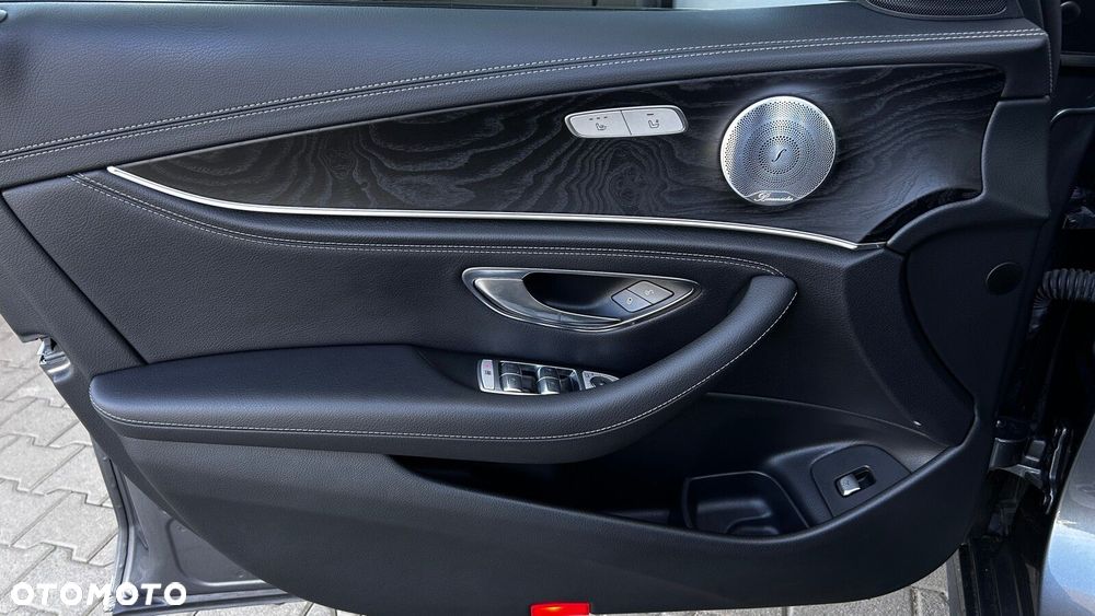 Mercedes-Benz Klasa E 220 d 4-Matic AMG - 10