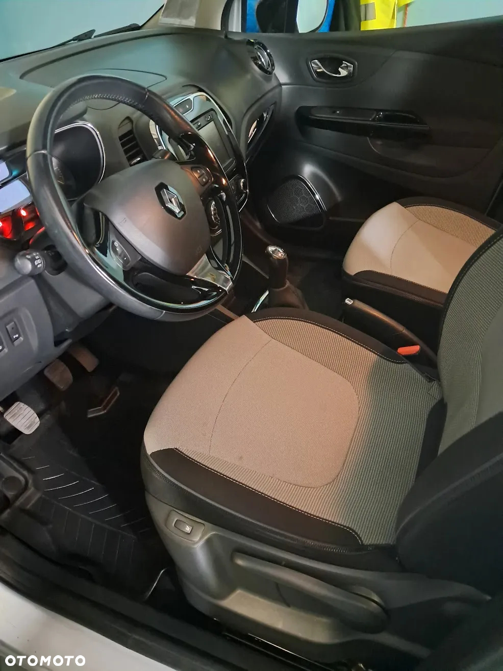 Renault Captur - 11