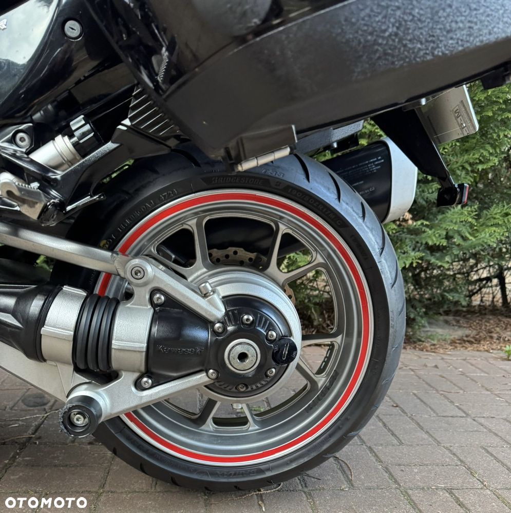 Kawasaki GTR - 15