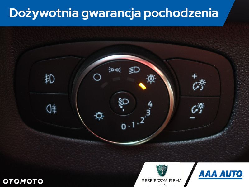 Ford Tourneo Courier - 22