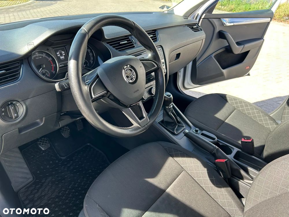 Skoda Octavia 1.4 TSI Active - 10