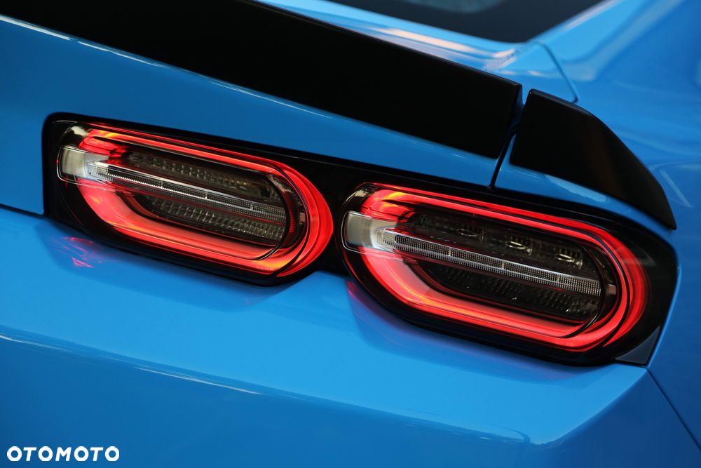 Chevrolet Camaro - 12