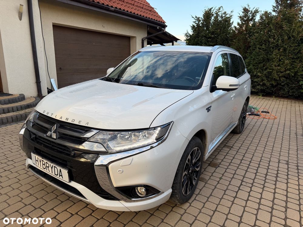 Mitsubishi Outlander Intense + - 22